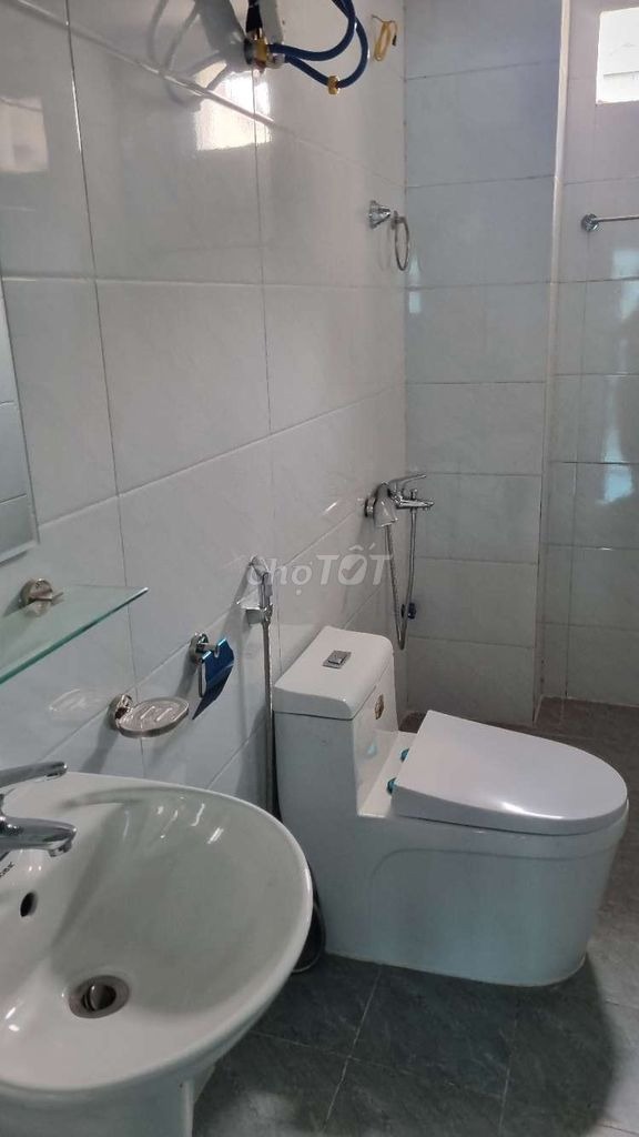 Cho Thuê Căn Hộ 1 Ngủ, 52m2, Ngõ 69 Hoàng Văn Thái, Thanh Xuân - 4.5 Triệu/Tháng
