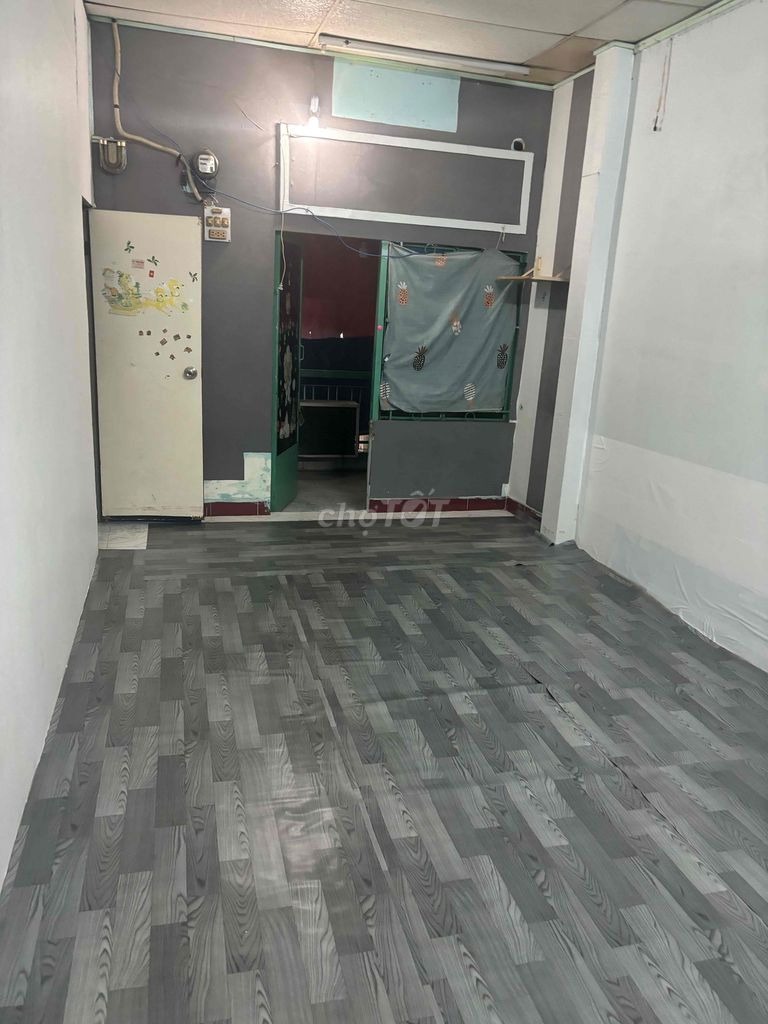 Cho Thuê Phòng Nữ Phú Nhuận - Ban Công Rộng, Giá Chỉ 3.5tr/Tháng