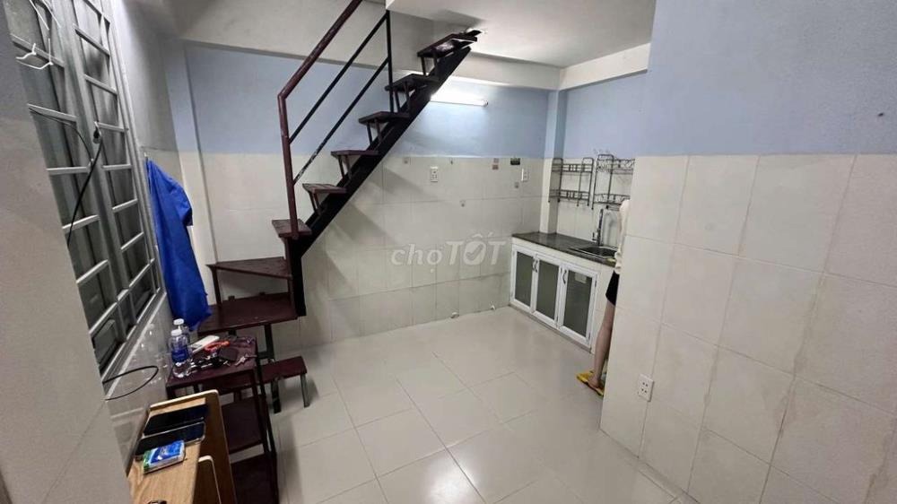 Cho Thuê Phòng Trọ Quận 4, 4 Triệu/Tháng - Có Lầu, Ở Được 2 Người
