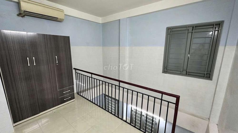 Cho Thuê Phòng Trọ Quận 4, 4 Triệu/Tháng - Có Lầu, Ở Được 2 Người