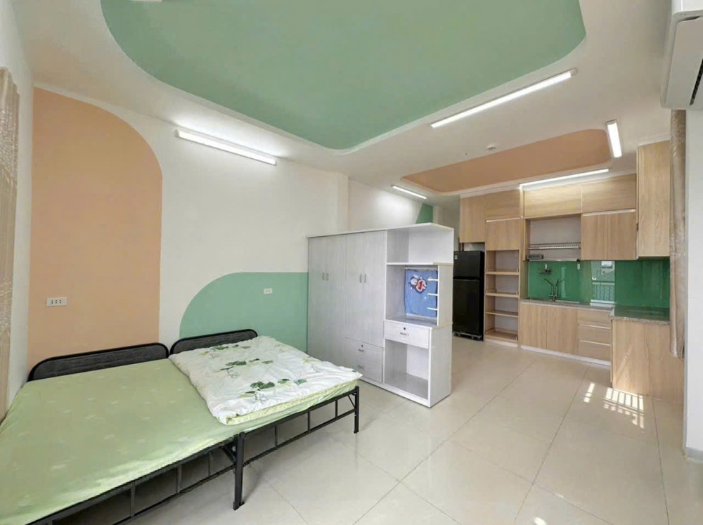PHÒNG NỮ - 2 CỬA SỔ - BAN CÔNG - WC RIÊNG – CHỈ TÍNH ĐIỆN NƯỚC