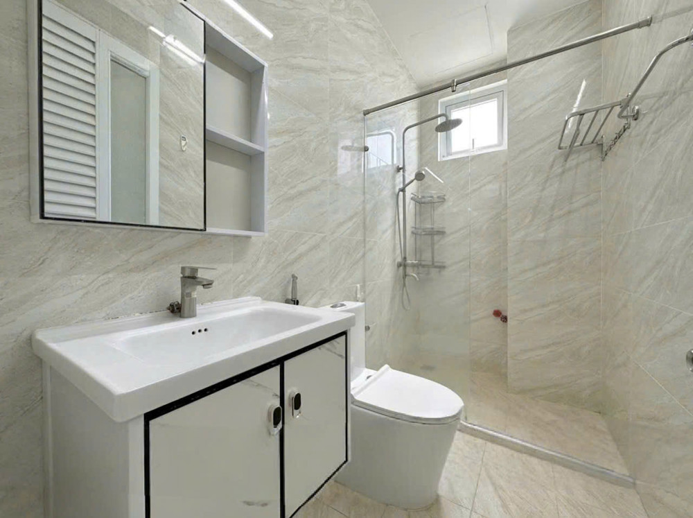 PHÒNG NỮ - 2 CỬA SỔ - BAN CÔNG - WC RIÊNG – CHỈ TÍNH ĐIỆN NƯỚC