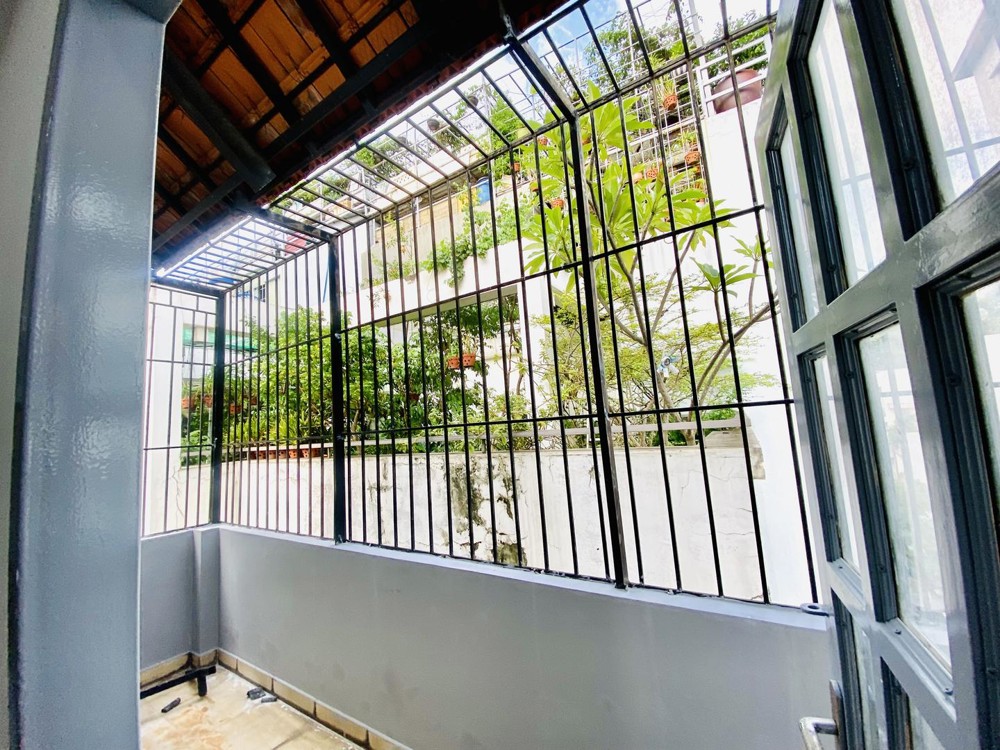 CHDV full nội thất có ban công - Phổ Quang