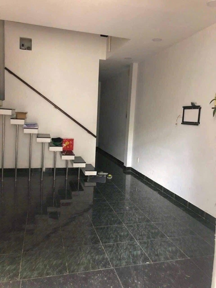 Cho Thuê Nhà HXH Đường 4 Trường Thọ. Thủ Đức. dt 64M2 2 TẦNG CÓ 3PN 2WC GIÁ CHỈ 8TR/THÁNG - HẺM OTO