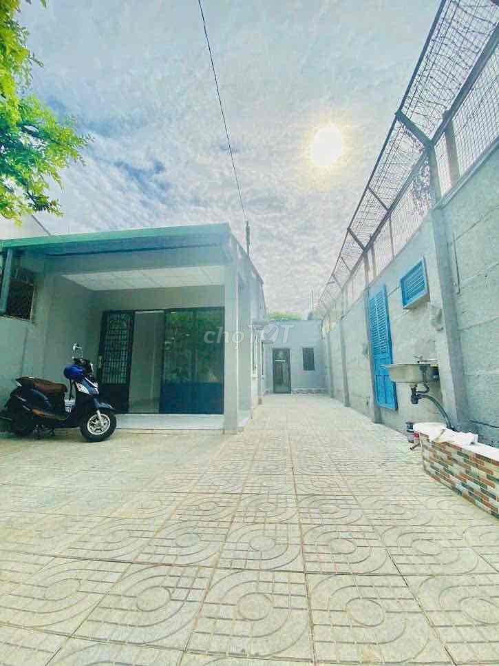 CHO THUÊ NHÀ NGUYÊN CĂN SÂN VƯỜN CƯ XÁ ĐIỆN LỰC, Phường Trường Thọ. 130M2 CÓ 3PN 1WC GIÁ 12TR/THÁNG