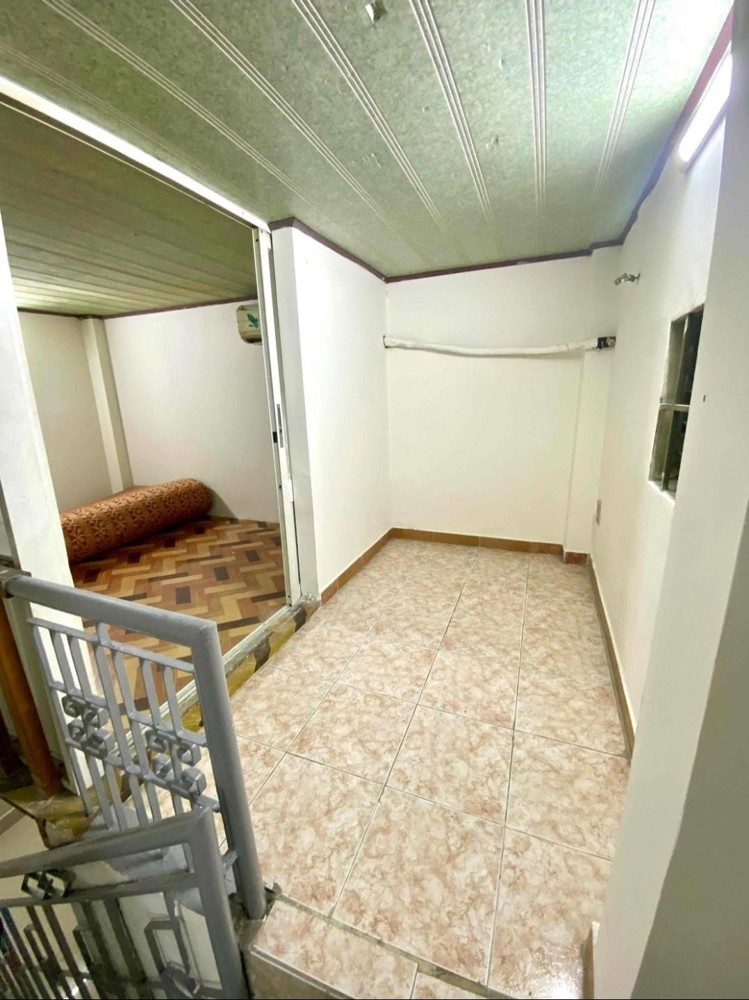 CHO THUÊ NHÀ HẺM XE 3 GÁC . ĐƯỜNG 8 TRƯỜNG THỌ. THỦ ĐỨC. 3PN 1WC GIÁ 9.5Tr/tháng