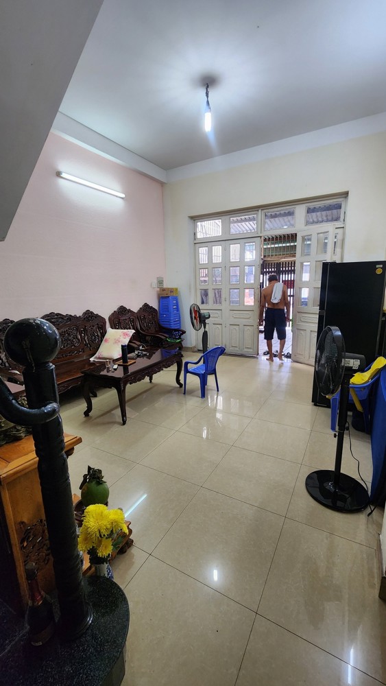 CHO THUÊ NHÀ MẶT TIỀN VỪA Ở VÀ KINH DOANH CHỈ 15TR THÁNG -  mẶT TIỀN Đường số 9, Phường Linh Tây, Gi