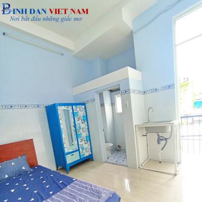 Phòng trọ có ban công full nội thất giá 3.8tr cách ĐH Tài chính - Marketing 900m