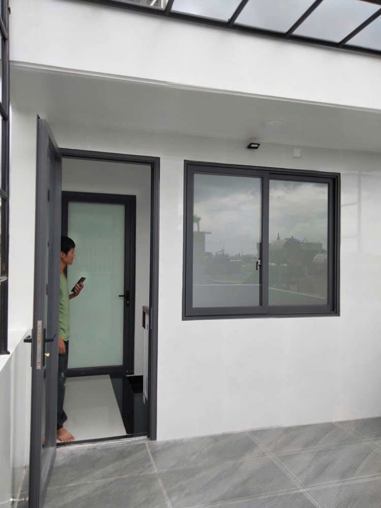 CHO THUÊ NHÀ HẺM XE HƠI ĐƯỜNG TAM BÌNH- T.P THỦ ĐỨC. 3 tẦNG CÓ 4PN 3WC SD 200M2 GIÁ 12TR/THÁNG