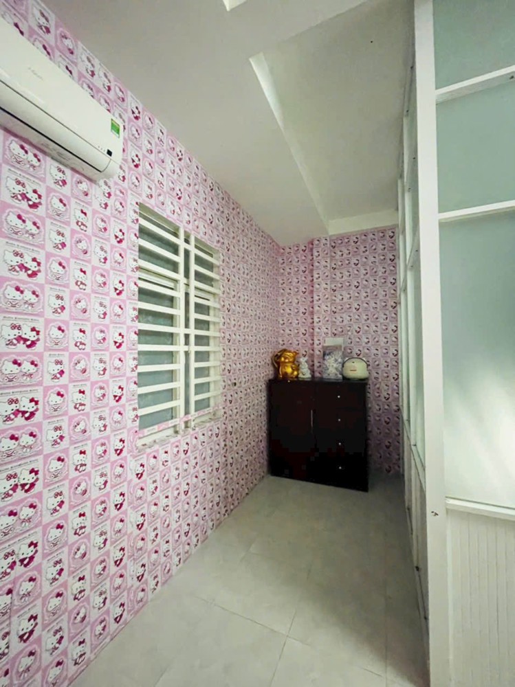 Cho thuê nhà 1T2L góc 2MT hẻm xe hơi gần Phạm Văn Đồng P. Linh Tây Thủ Đức. Có 2pn 2wc giá 7tr