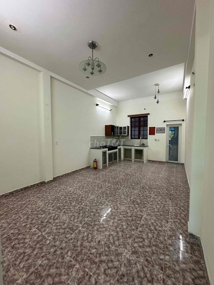 CHO THUÊ NHÀ NGUYÊN CĂN MẶT TIỀN ĐƯỜNG SỐ 3, P.LINH CHIỂU, ĐỐI DIỆN CÔNG VIÊN, 3 TẦNG  CÓ 3PN2WC