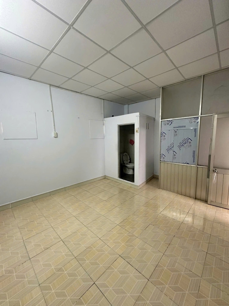 Cho thuê nhà nguyên căn 1 trệt 1 lầu. Đường Chương Dương, p.linh chiểu __ DT 75m2, 2pn 2wc giá 7tr