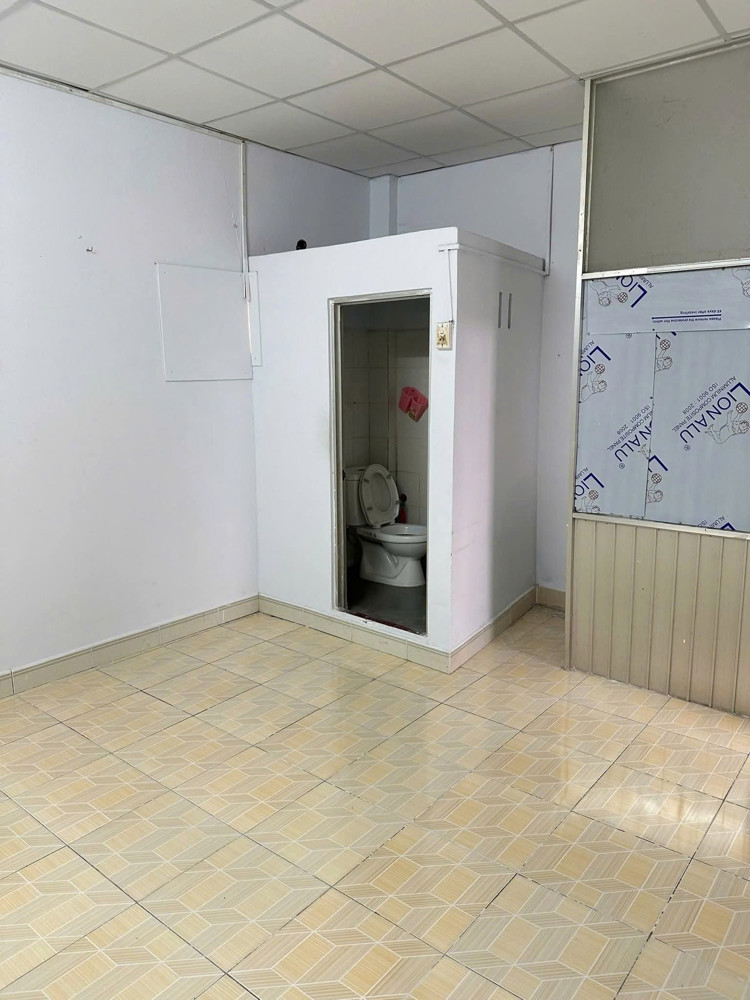 Cho thuê nhà nguyên căn 1 trệt 1 lầu. Đường Chương Dương, p.linh chiểu __ DT 75m2, 2pn 2wc giá 7tr