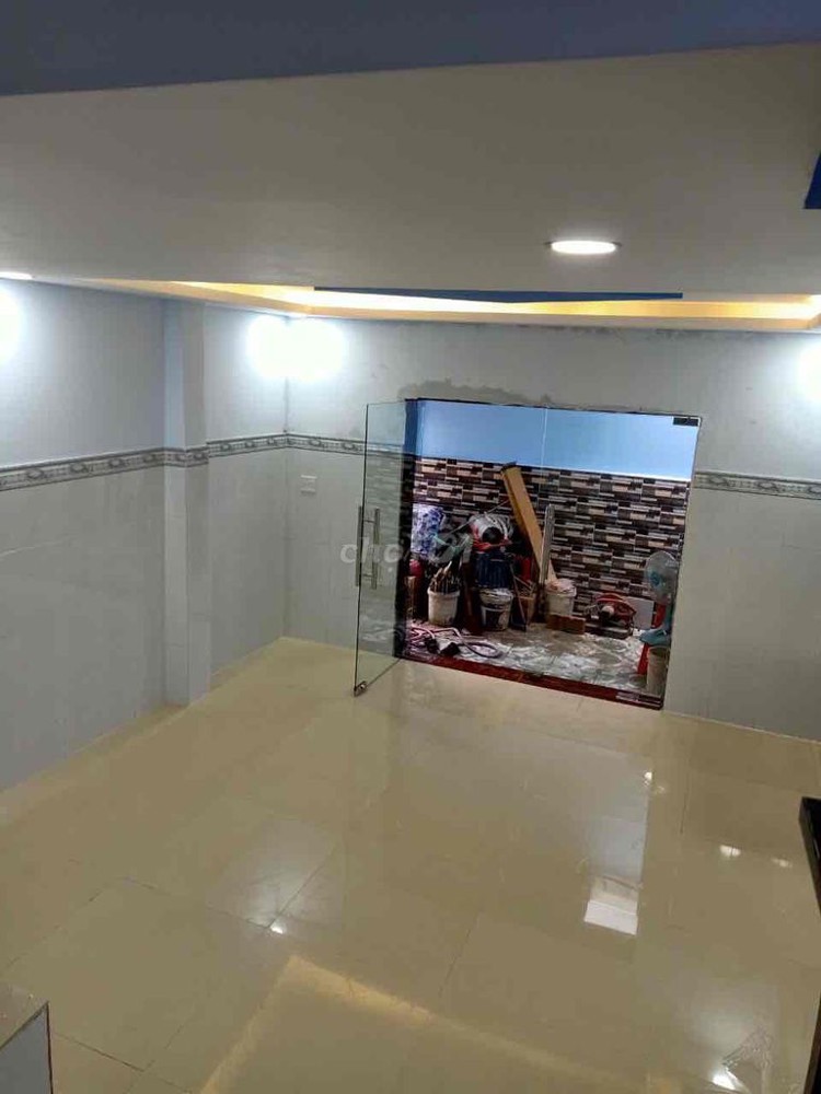 Cho thuê Nhà nguyên căn Hẻm 111 Đường 16, P. HBC. ngay cầu Bình Triệu, DT: 70m2 có 2pn 2wc giá 8 tr