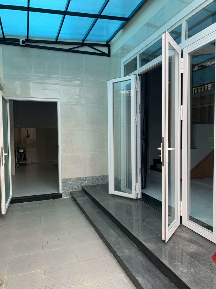 Cho thuê nhà 3pn 3wc Đường 672 P. Phước Long Giá 13tr/tháng