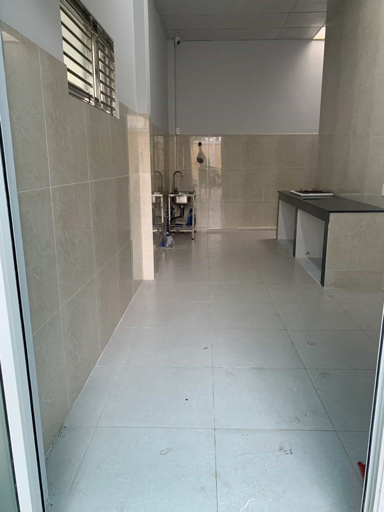 Cho thuê nhà 3pn 3wc Đường 672 P. Phước Long Giá 13tr/tháng