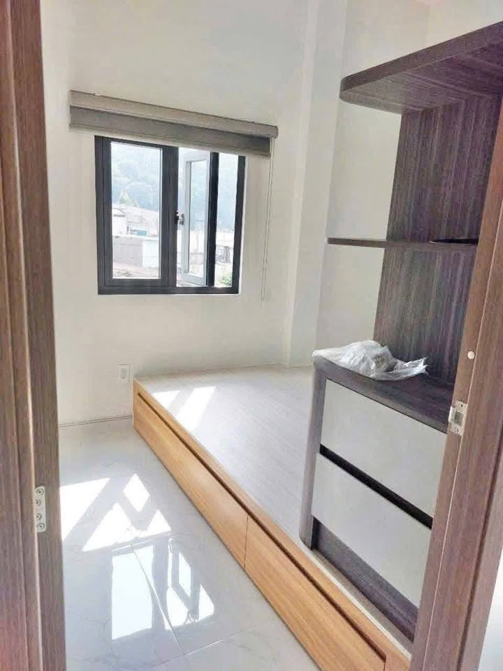 Cho Thuê Nhà 4PN Full NT đường 14-P.Linh Chiểu thủ Đức. SD 120m2 giá 13tr