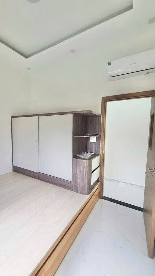 Cho Thuê Nhà 4PN Full NT đường 14-P.Linh Chiểu thủ Đức. SD 120m2 giá 13tr