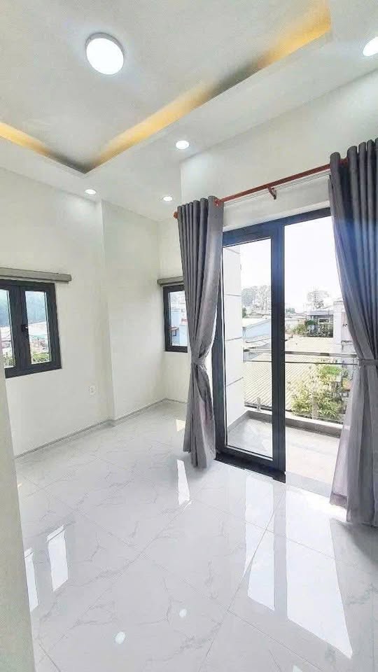 Cho Thuê Nhà 4PN Full NT đường 14-P.Linh Chiểu thủ Đức. SD 120m2 giá 13tr