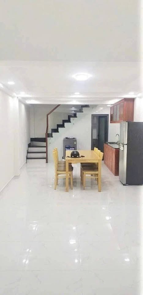 Cho Thuê Nhà 4PN Full NT đường 14-P.Linh Chiểu thủ Đức. SD 120m2 giá 13tr