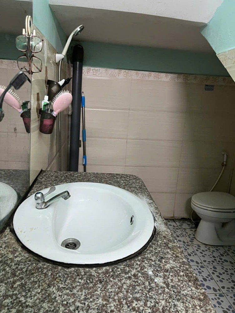 Nhà nguyên căn Đường số 2 p. Trường Thọ – DT 110m2 Gốm sân rộng, 1pn1wc + gác. Giá 10tr