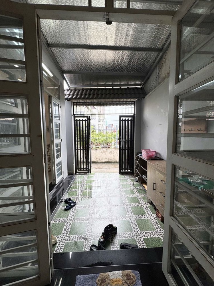 Chính chủ cho thuê nhà 2pn1wc Đường Số 24, p. Linh Đông. DT 82m2 Giá 9tr/tháng