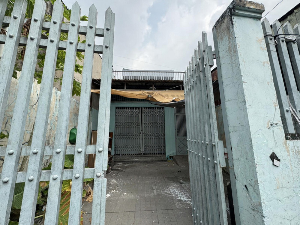 NHÀ CHO THUÊ ĐƯỜNG số 11, P. TRƯỜNG THỌ. 95m2 - 2PN2WC CÓ SÂN RỘNG GIÁ 8TR/THÁNG