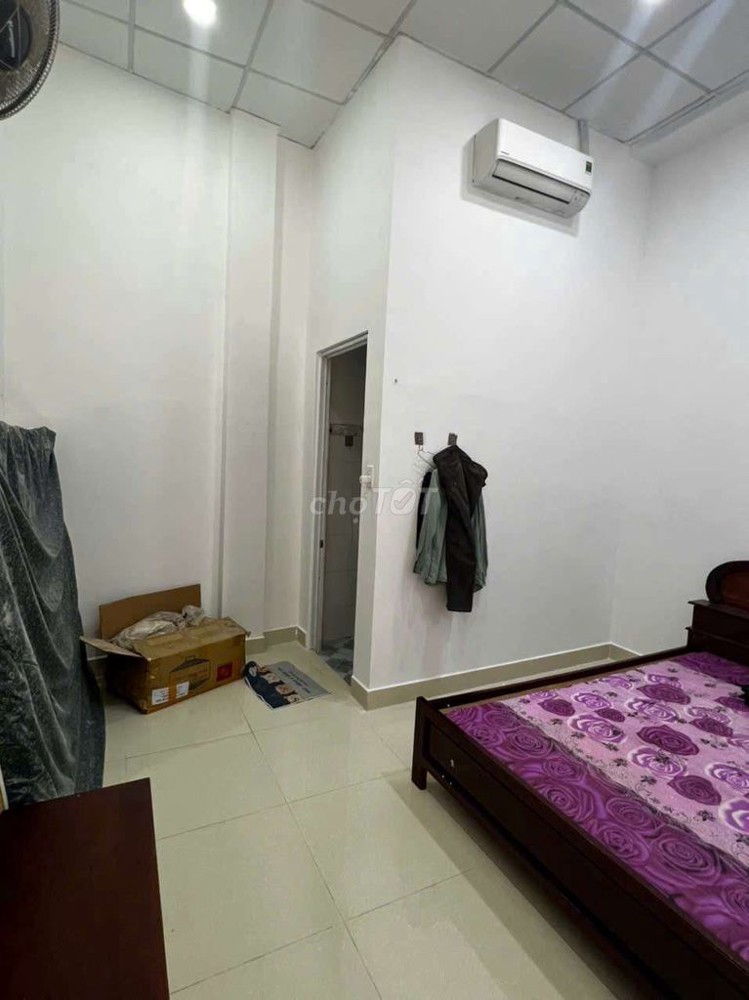 NHÀ CHO THUÊ DT 105M2 3PN 2WC HẺM OTO ĐƯỜNG 24 LINH ĐÔNG. Giá thuê 8tr/tháng