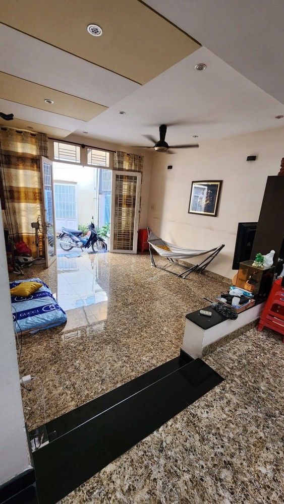 Cho thuê nhà nguyên căn đường số 9, P. Linh Tây – 3PN – 3WC – 65m² – 12tr/tháng