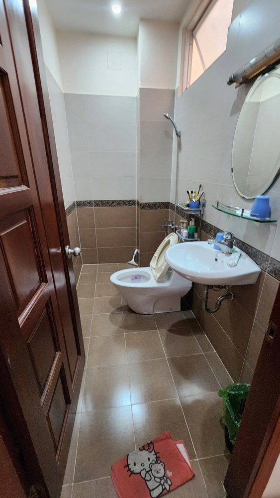 Cho thuê nhà nguyên căn đường số 9, P. Linh Tây – 3PN – 3WC – 65m² – 12tr/tháng