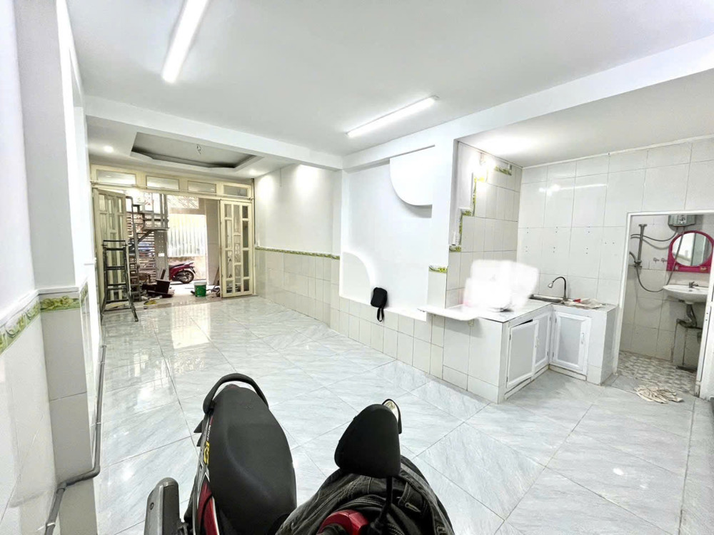 Cho thuê nhà hẻm riêng Kha Vạn Cân, 1 trệt 1 lầu – 2PN, 2WC, có bếp & máy lạnh – Thủ Đức