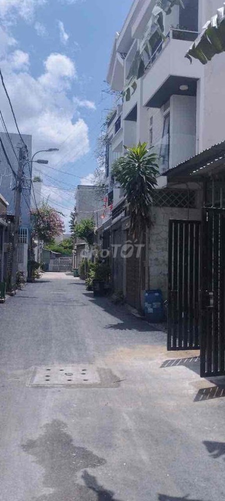 Nhà trệt + lầu, lối đi riêng, 2PN1WC – Hẻm 44 đường 12, P. Trường Thọ