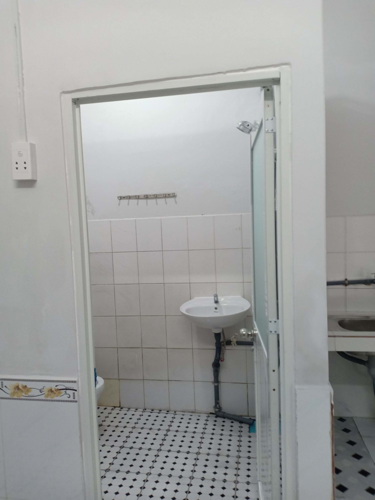 Cho thuê nhà hẻm đường số 1, Phường Trường Thọ (Cư xá Điện Lực) – Nhà 90m², có sân, 2PN, giá 6tr/th