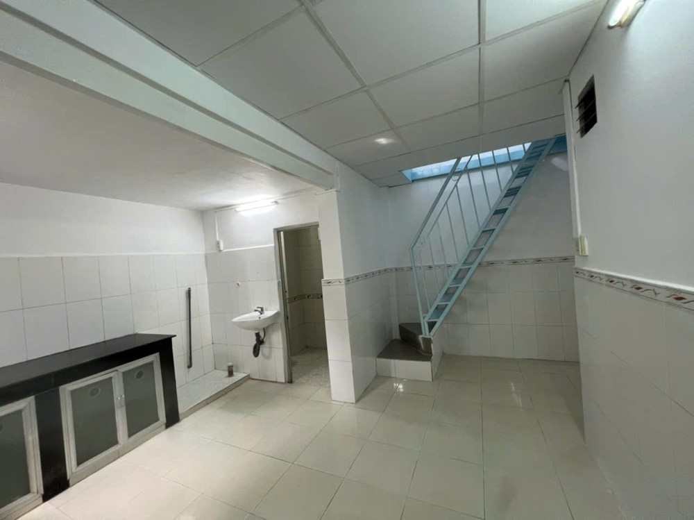 NHÀ CHO THUÊ Đường số 8 P. LINH TÂY - TP THỦ ĐỨC, 3pn2wc giá 8tr TL