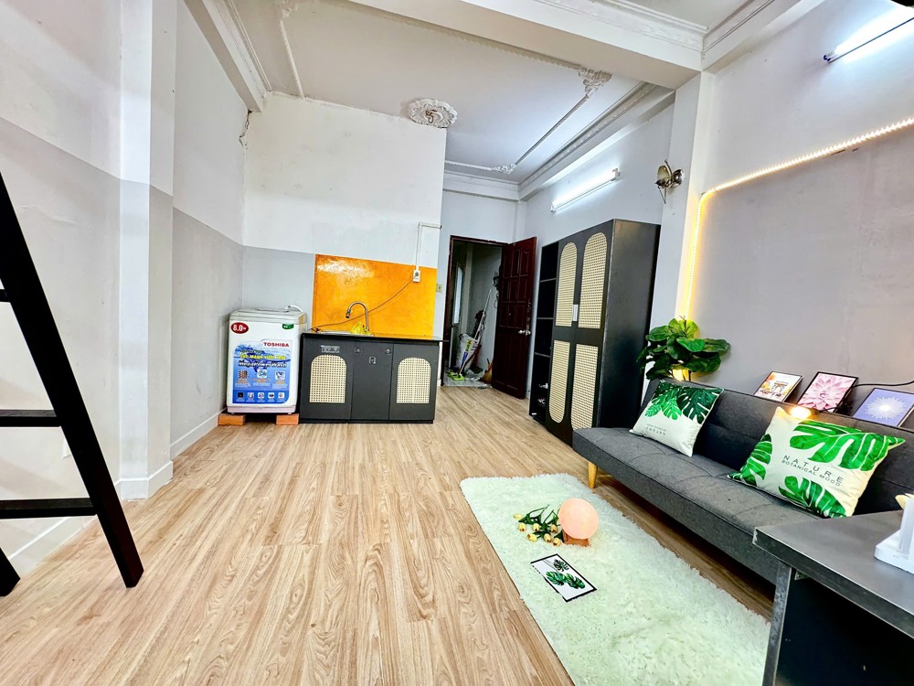 Cho thuê Duplex full nội thất – Ban công rộng thoáng mát, Máy giặt riêng – Gần Etown Cộng Hoà