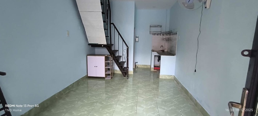 Cho thuê nhà 1 trệt 1 lầu Hồ Văn Tư, P. Trường Thọ . SD 40m2 có 1PN 1wc Giá 5tr/tháng