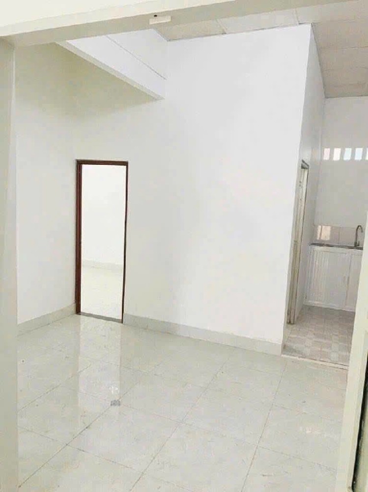 Cho thuê nhà cấp 4,DT 130m2 hẻm xe hơi Đường Số 4 Trường Thọ Thủ Đức 3PN giá 9.5tr