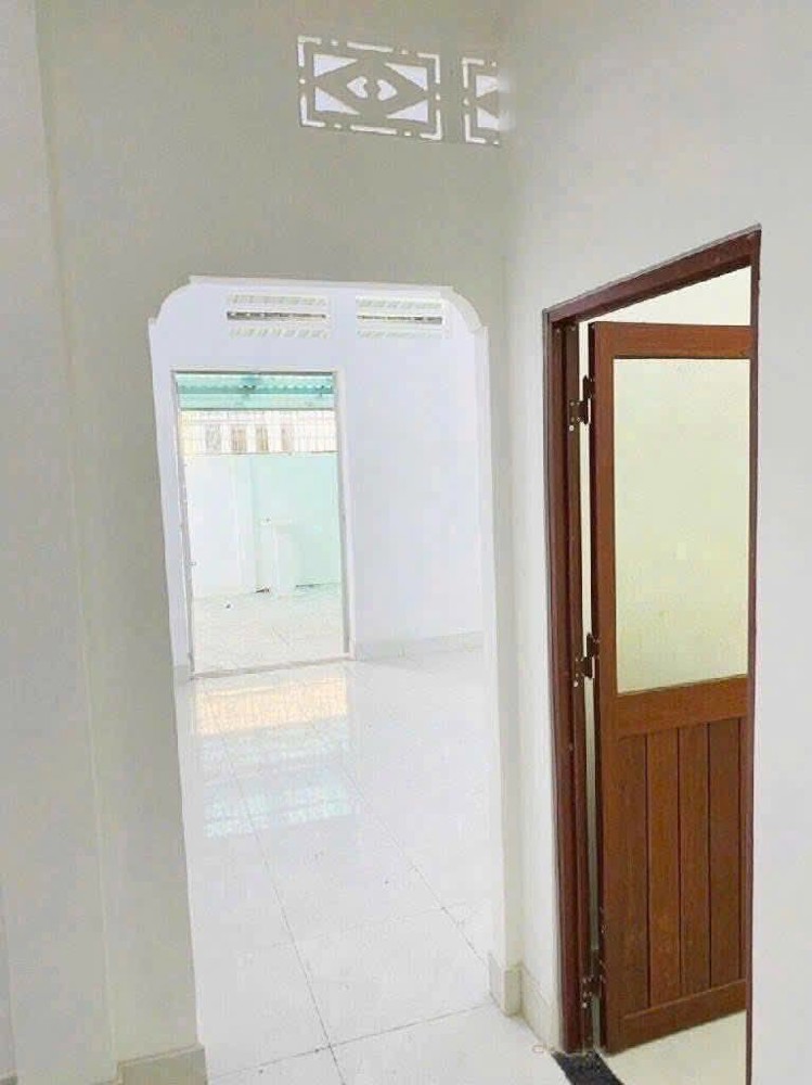 Cho thuê nhà cấp 4,DT 130m2 hẻm xe hơi Đường Số 4 Trường Thọ Thủ Đức 3PN giá 9.5tr