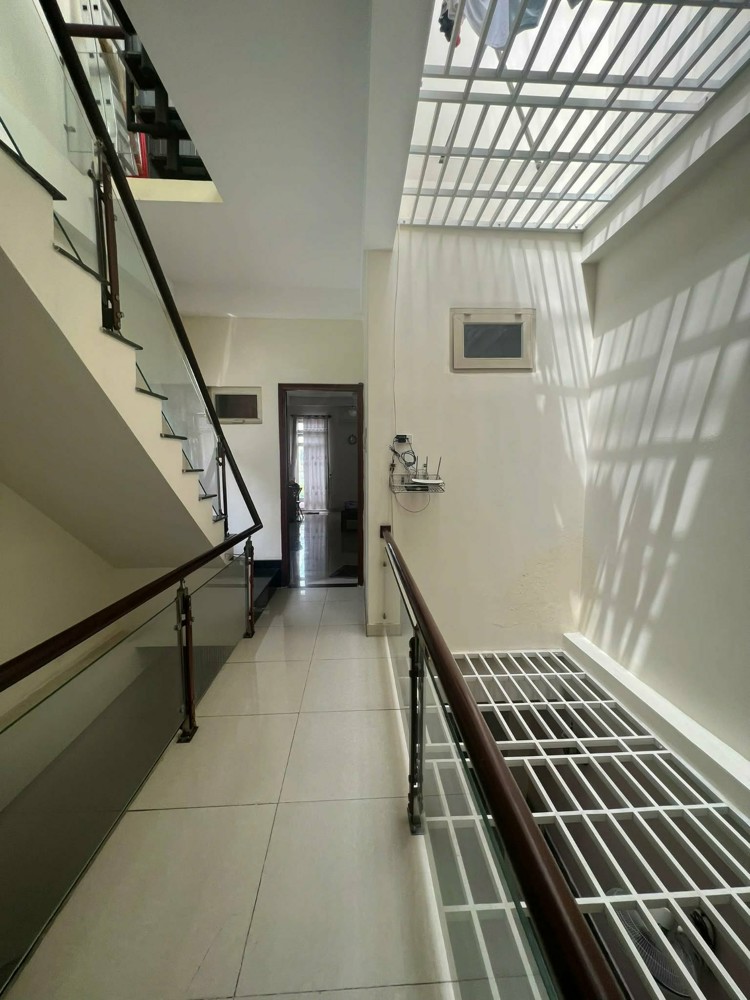 Cho thuê nhà Kha Vạn Cân,P.Linh Chiểu,TP Thủ Đức 4×20m,4PN giá 17tr (TL)