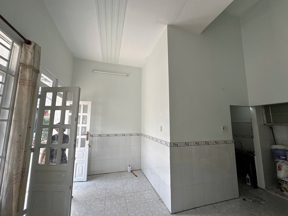 Cho thuê nhà nguyên căn hẻm 102 Đường Số 9,P.Linh Tây,TP Thủ Đức,nhà có gác,2PN 2WC,giá 7tr/tháng