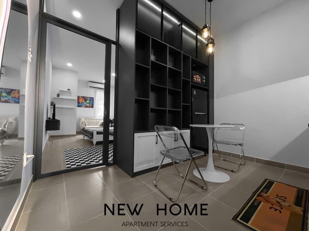 Cho thuê phòng studio tách bếp có ban công thoáng mát ngay ETONW Cộng Hoà, Tân Bình