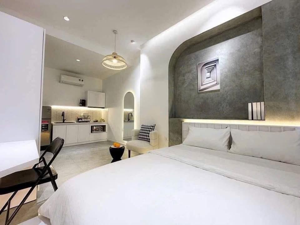 CHO THUÊ CĂN HỘ 1PN NGAY VÒNG XOAY LĂNG CHA CẢ QUẬN TÂN BÌNH