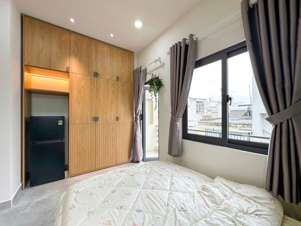 CHO THUÊ CĂN HỘ STUDIO TÂN BÌNH, FULL NỘI THẤT CÓ BAN CÔNG THOÁNG GẦN ĐẠI HỌC VĂN HIẾN