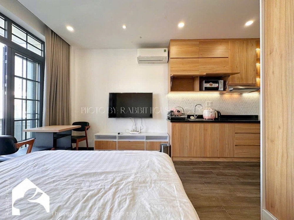 CHO THUÊ PHÒNG FULL NỘI THẤT BANCOL GẦN SÂN BAY TÂN SƠN NHẤT Q. TÂN BÌNH