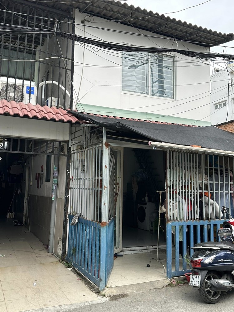 Cho thuê nhà nguyên căn Đường 40, P.Linh Đông –  trệt + lầu,full nội thất, 6tr/t