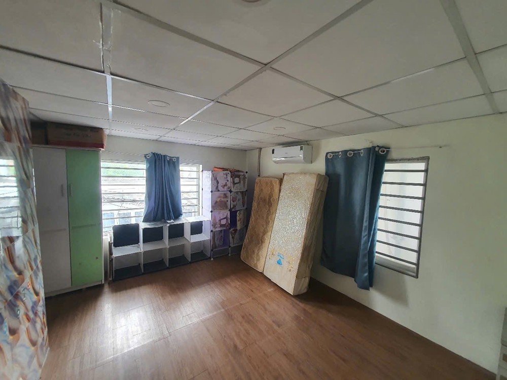 Cho thuê nhà nguyên căn Đường 40, P.Linh Đông –  trệt + lầu,full nội thất, 6tr/t