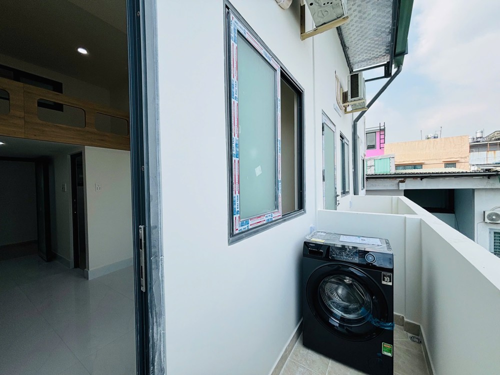 CHO THUÊ PHÒNG DUPLEX CÓ BANCOL MÁY GIẶT RIÊNG, TÂN BÌNH