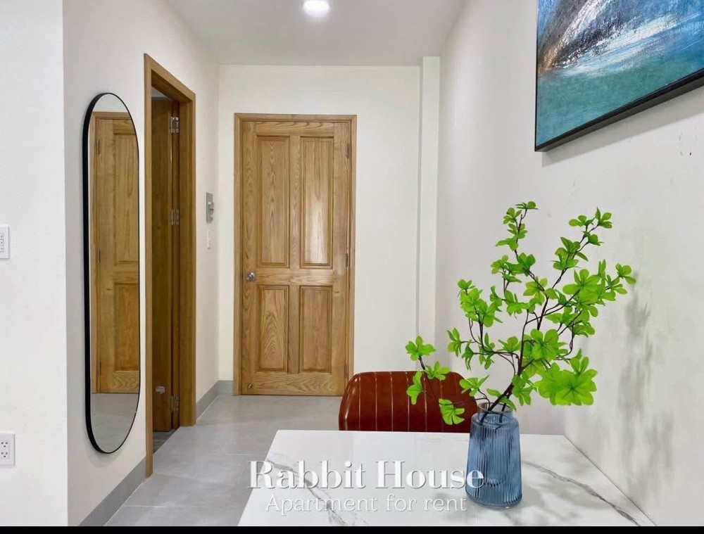 CHO THUÊ PHÒNG STUDIO FULL NỘI THẤT CÓ BANCOL NGAY NHÀ GA T3, QTB