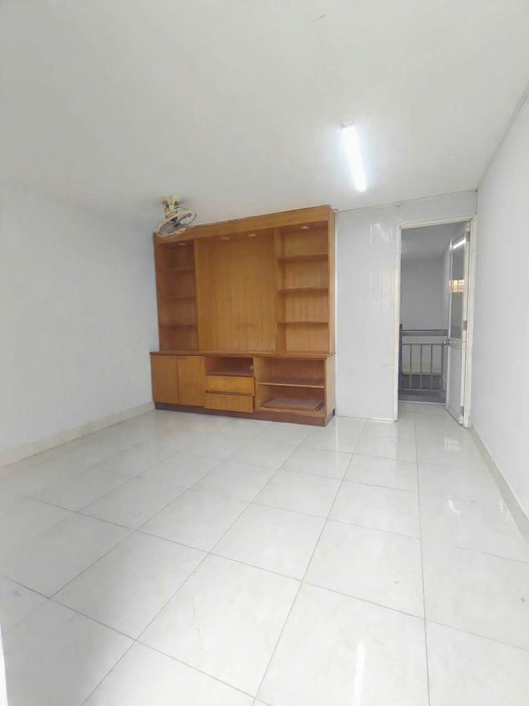 Cho thuê nhà 3 tầng Đường Số 42, P.Hiệp Bình Chánh – gần chợ Hiệp Bình – Có 2pn2wc giá 8tr/tháng