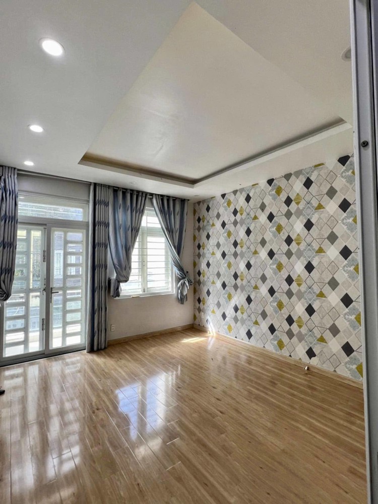 ho thuê nhà nguyên căn Đường Số 22, P. Linh Đông – 1 trệt 3 lầu, 4PN 6WC, ô tô vào nhà – 12tr/tháng